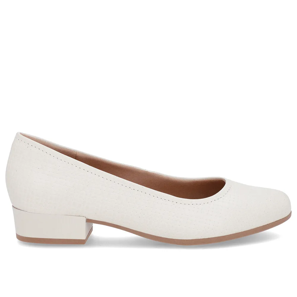 Scarpin Branco Marfim em Couro Elegante com Bico Redondo Confortável