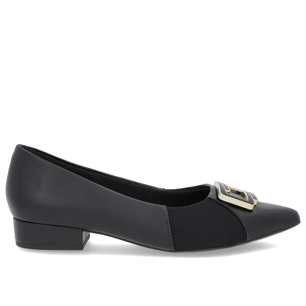 Scarpin Preto Couro Legítimo Bico Fino Enfeite Elegante Feminino